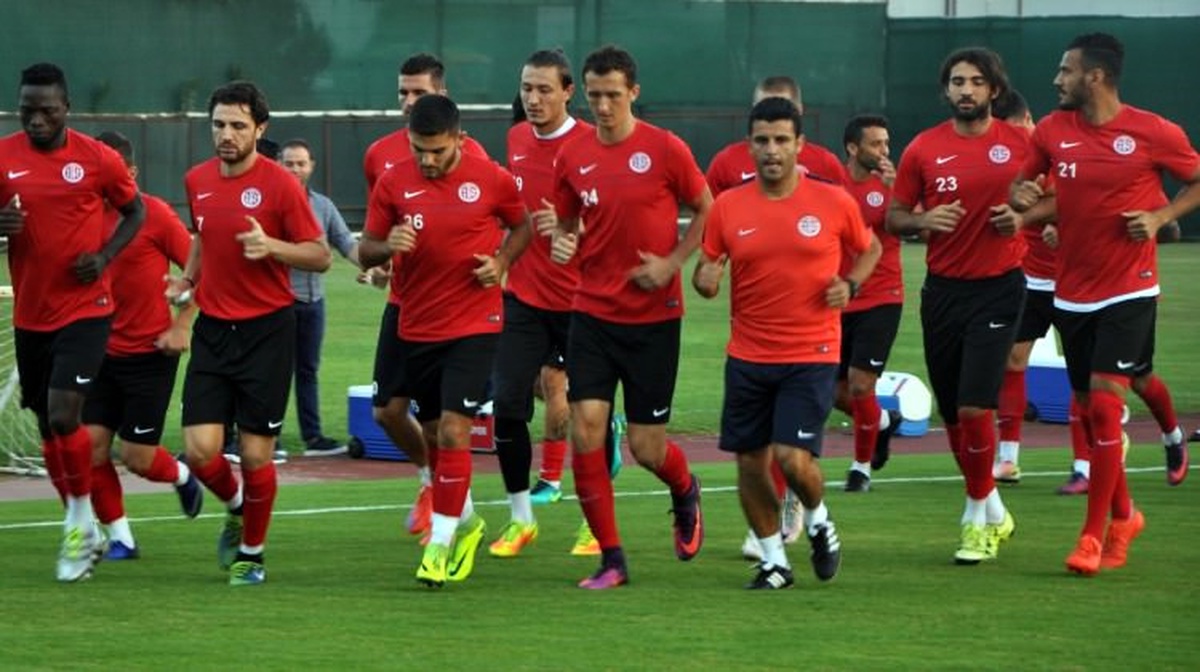 Antalyaspor Beşiktaş\'a Hazırlanıyor