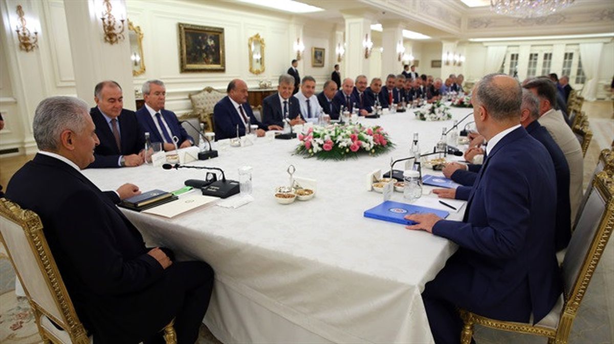 Başbakan Yıldırım, Türk-İş Başkanlar Kurulunu Kabul Etti