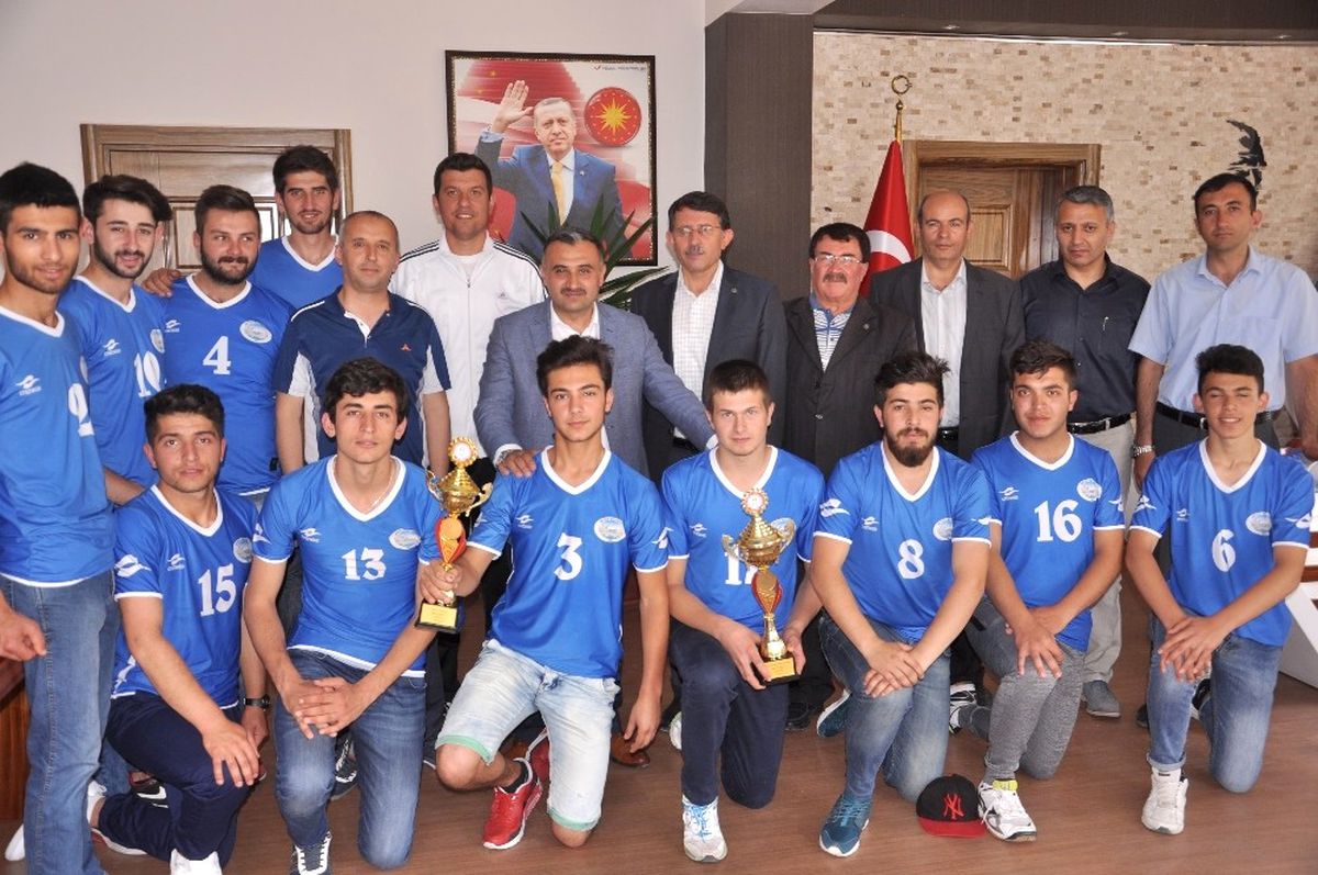 Başkan Cabbar: "Voleybol Takımlarımız Daha Başarılı Olacak"