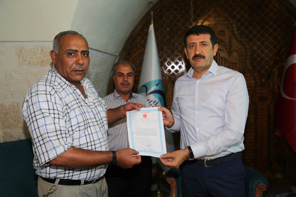 Başkan Ekinci Tapu Dağıtımına Devam Ediyor