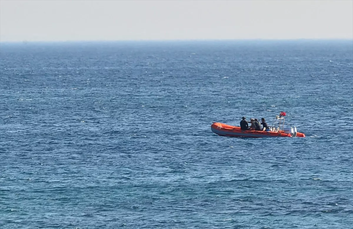 Çanakkale\'de Denizde Kaybolan Kişi Aranıyor