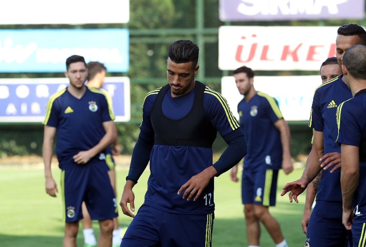 Fenerbahçe\'nin Göztepe Mesaisi Sürdü