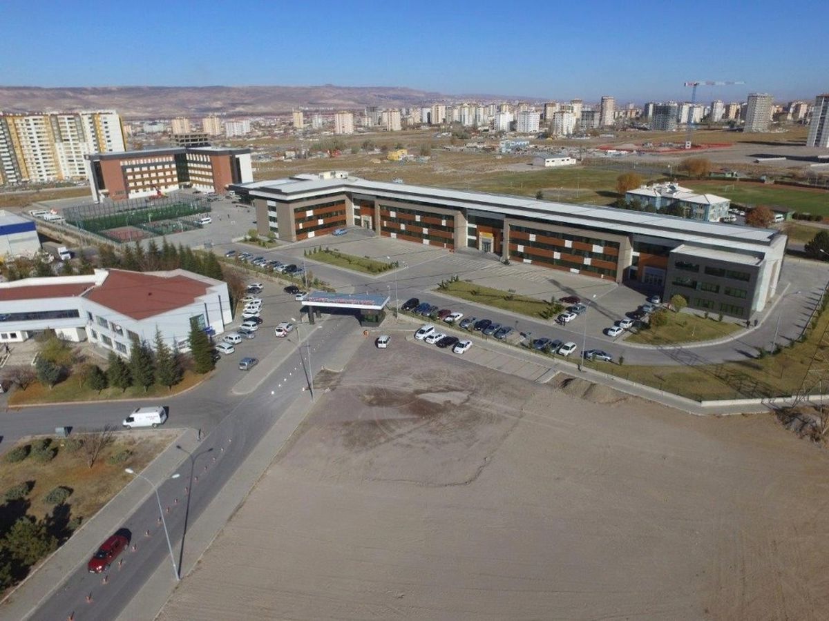 Kayseri Osb Teknik Koleji Eğitim Faaliyetlerine Başladı