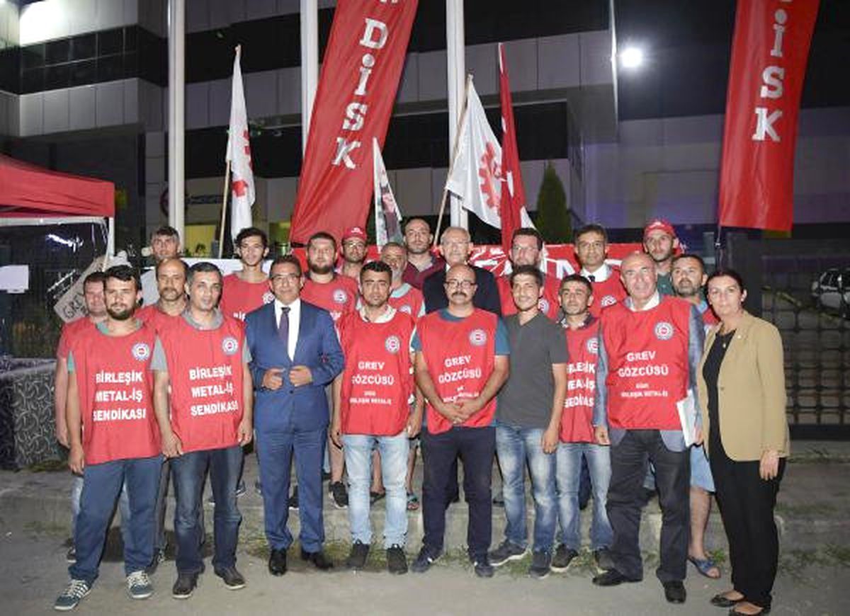 Kılıçdaroğlu, Düzce\'de İşadamları ve Esnafla Bir Araya Geldi (4)