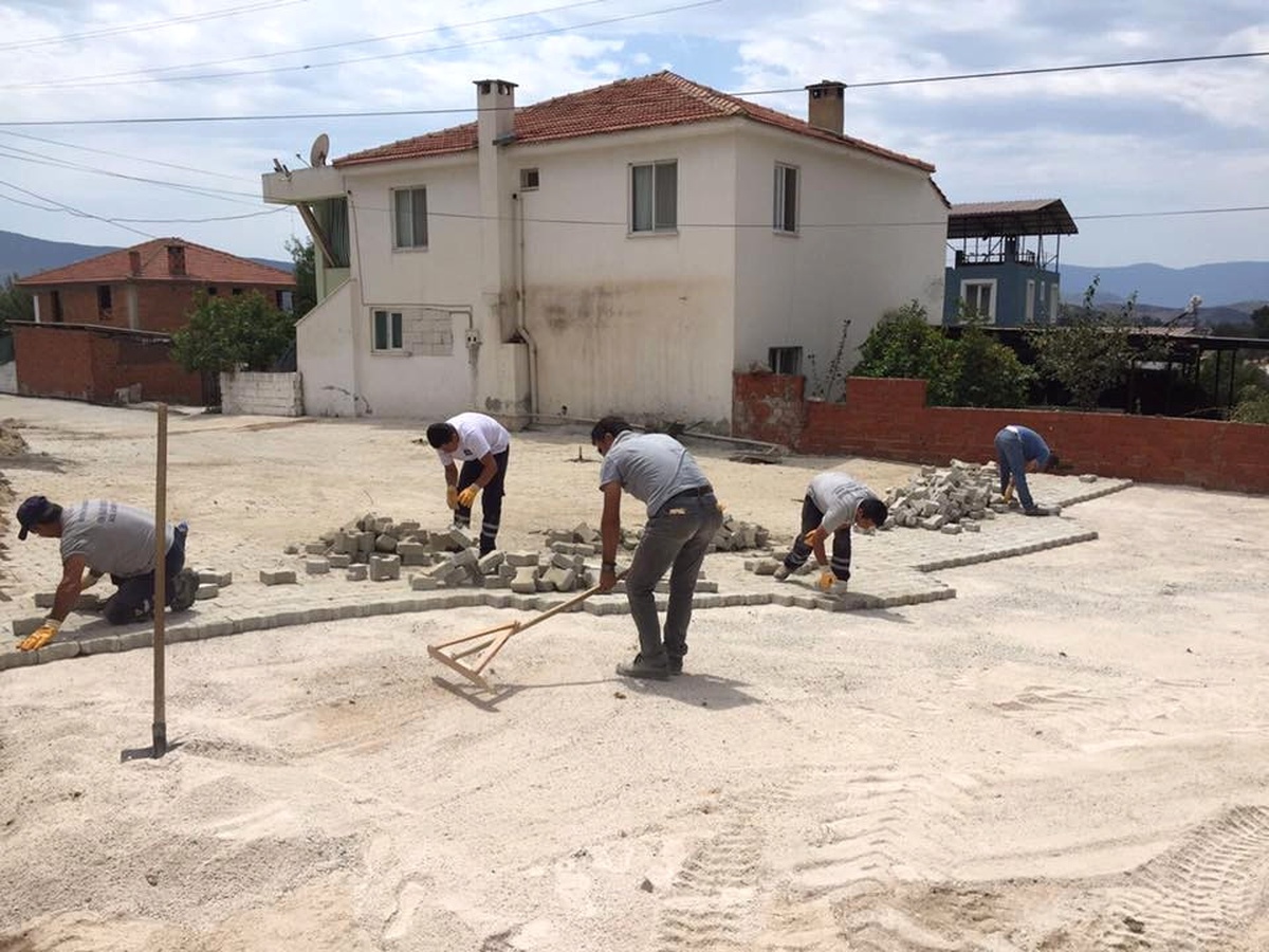 Milas\'ta Yol Çalışmaları Hızlandı