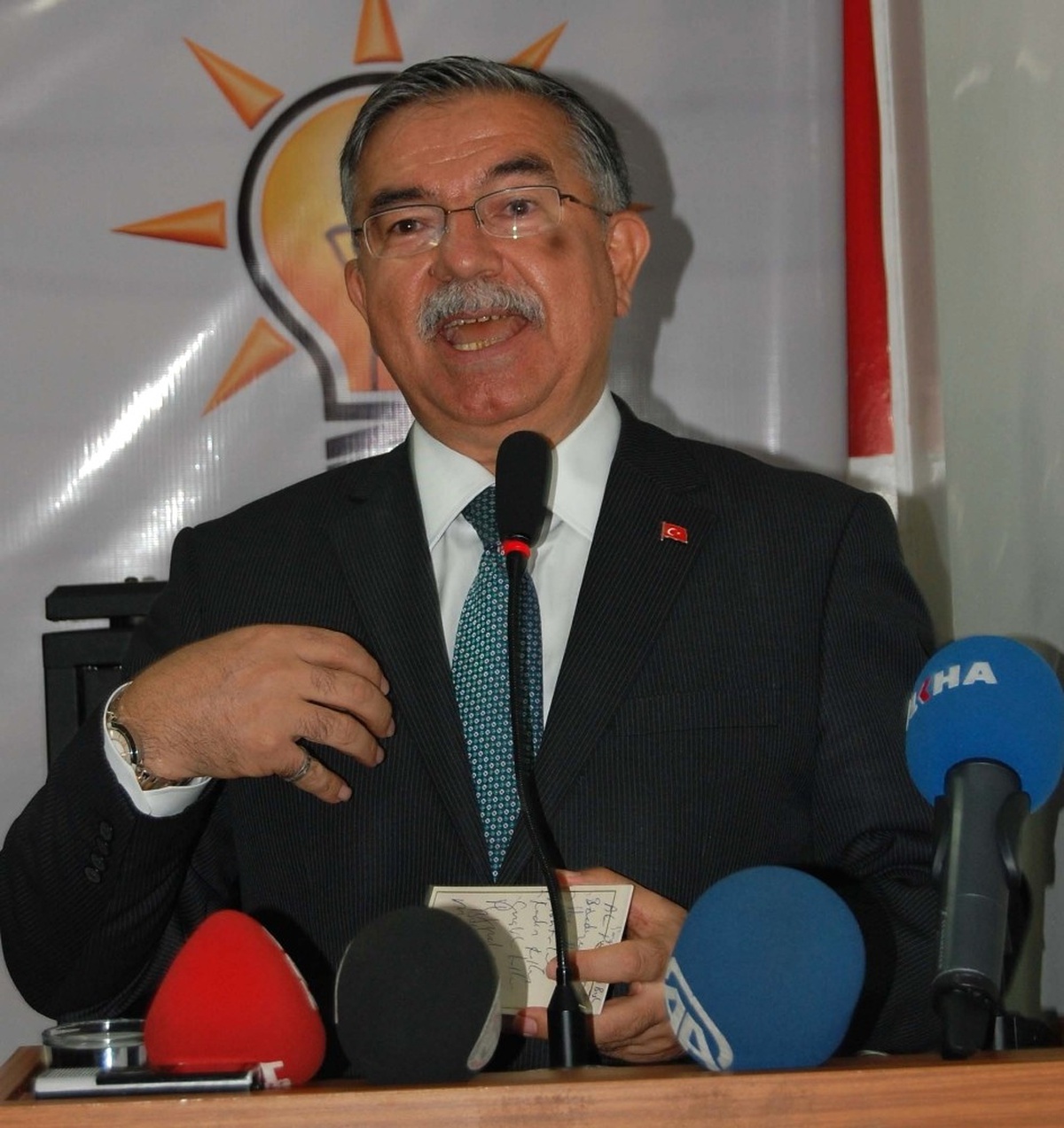 Yeni Sistem Daha Gelmeden CHP\'yi Değiştirdi"