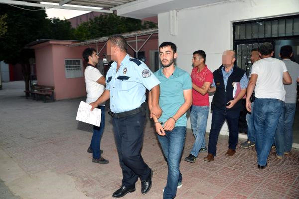 Adana\'da PKK Operasyonunda 20 Gözaltı