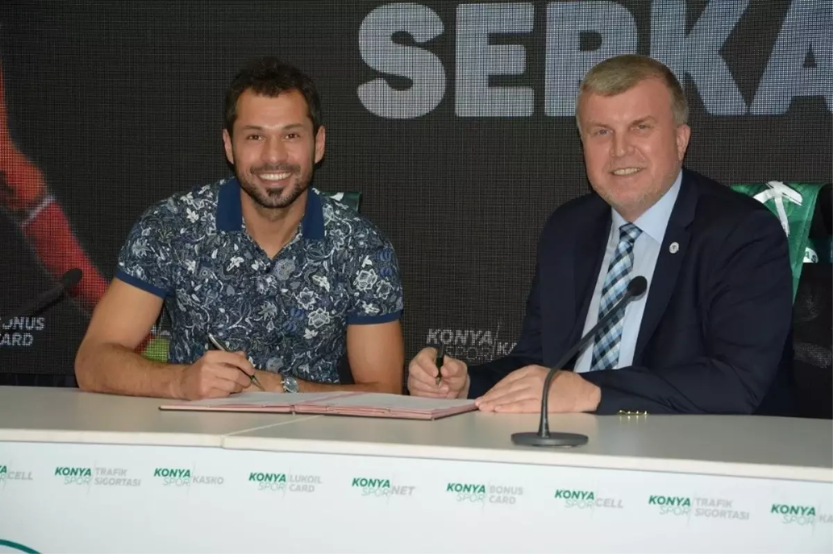 Atiker Konyaspor, Kaleci Serkan Kırıntılı ile Sözleşme Yeniledi