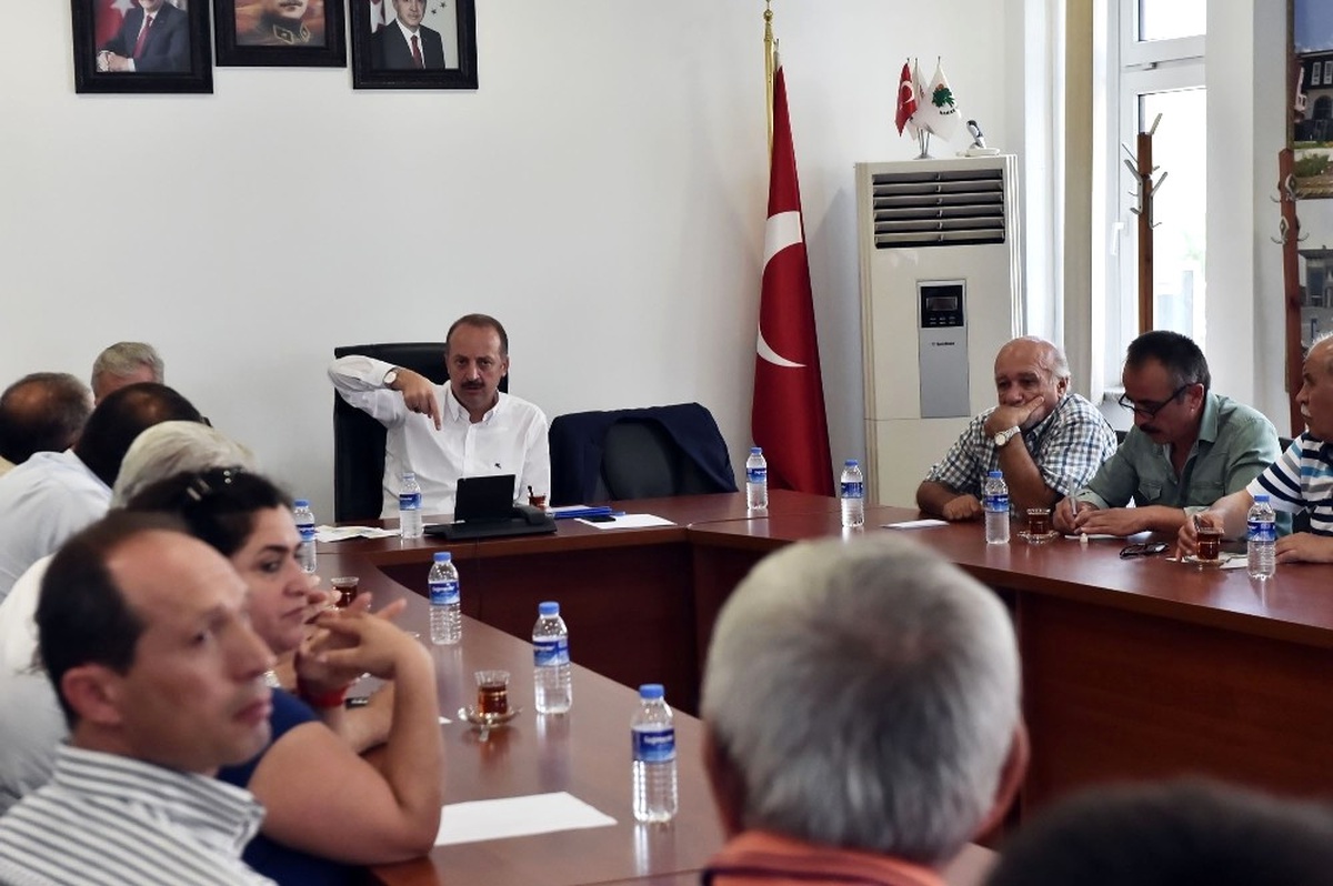 Başkan Akgül, Mahalle Muhtarlarıyla Bir Araya Geldi