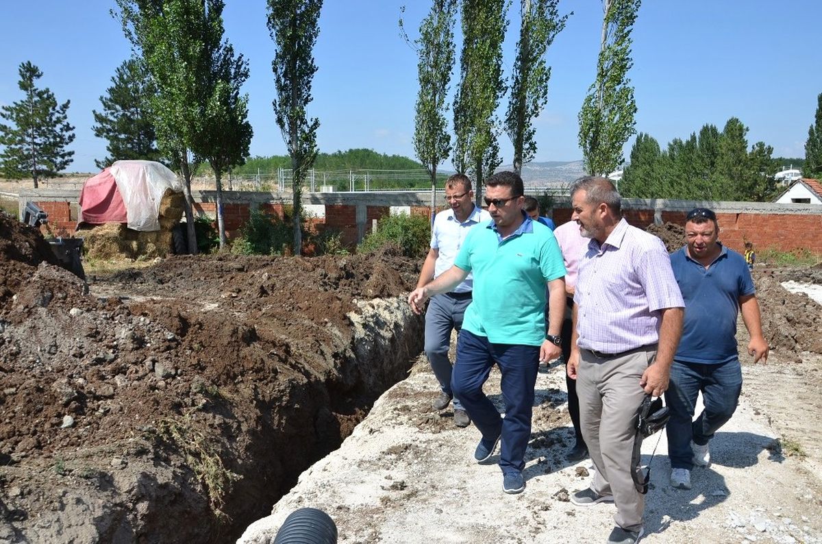 Başkan Bakıcı, İçköy Mevkii\'nde Başlatılan Alt Yapı Çalışmalarını İnceledi