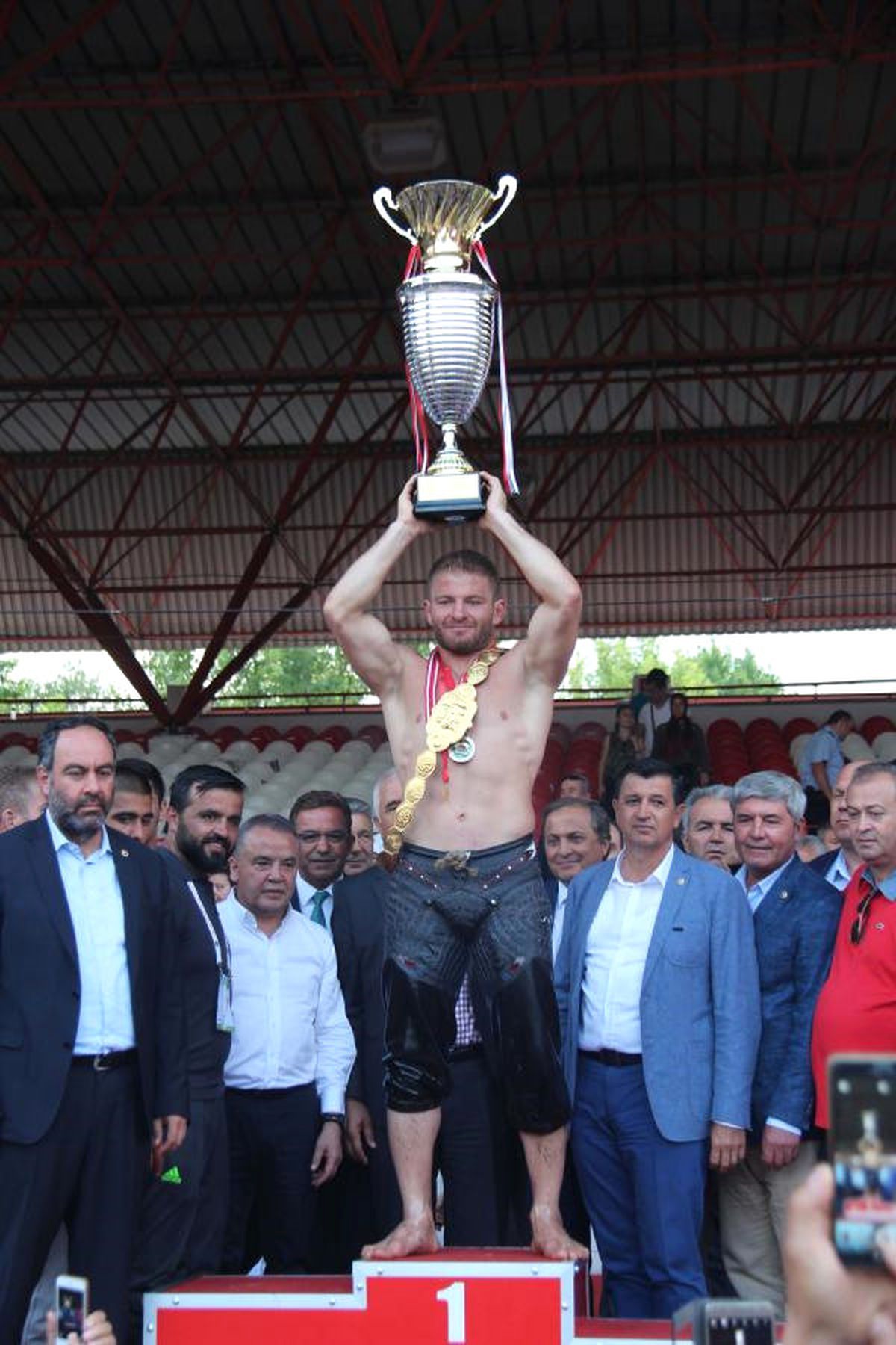 Başpehlivan Balaban, Eğitimini Trakya Üniversitesi\'nde Sürdürecek