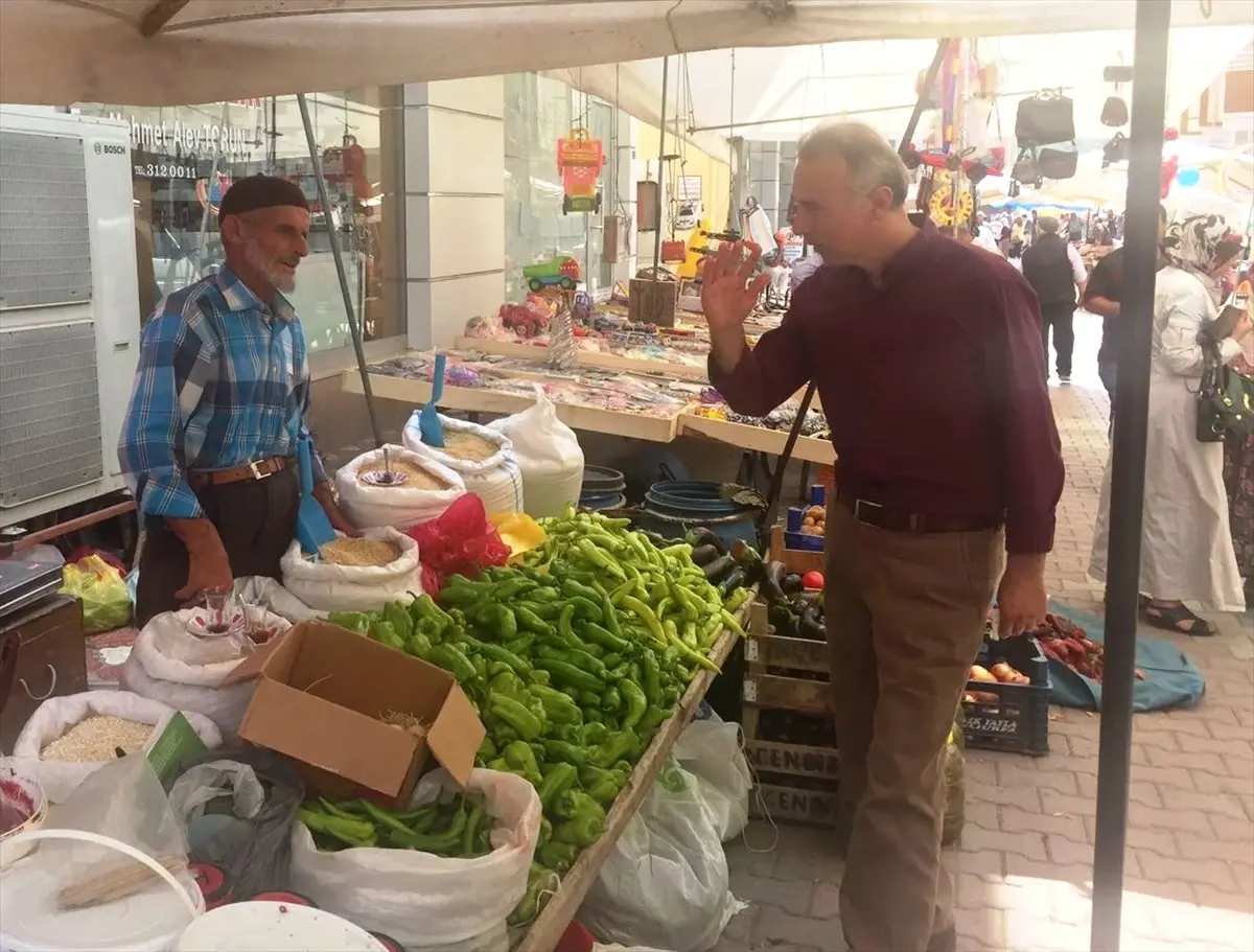 Belediye Başkanı Öztürk\'ten Pazarcı Esnafına Ziyaret