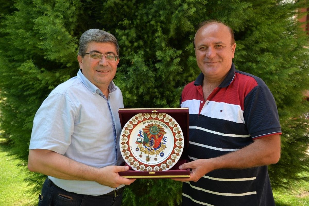 Bilecikspor Eski Teknik Adamı Çalışkan\'dan Başkan Vekili Can\'a Ziyaret