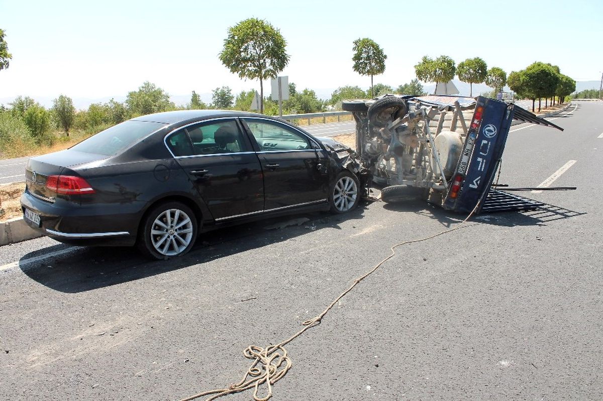 Elazığ\'da Trafik Kazası: 6 Yaralı