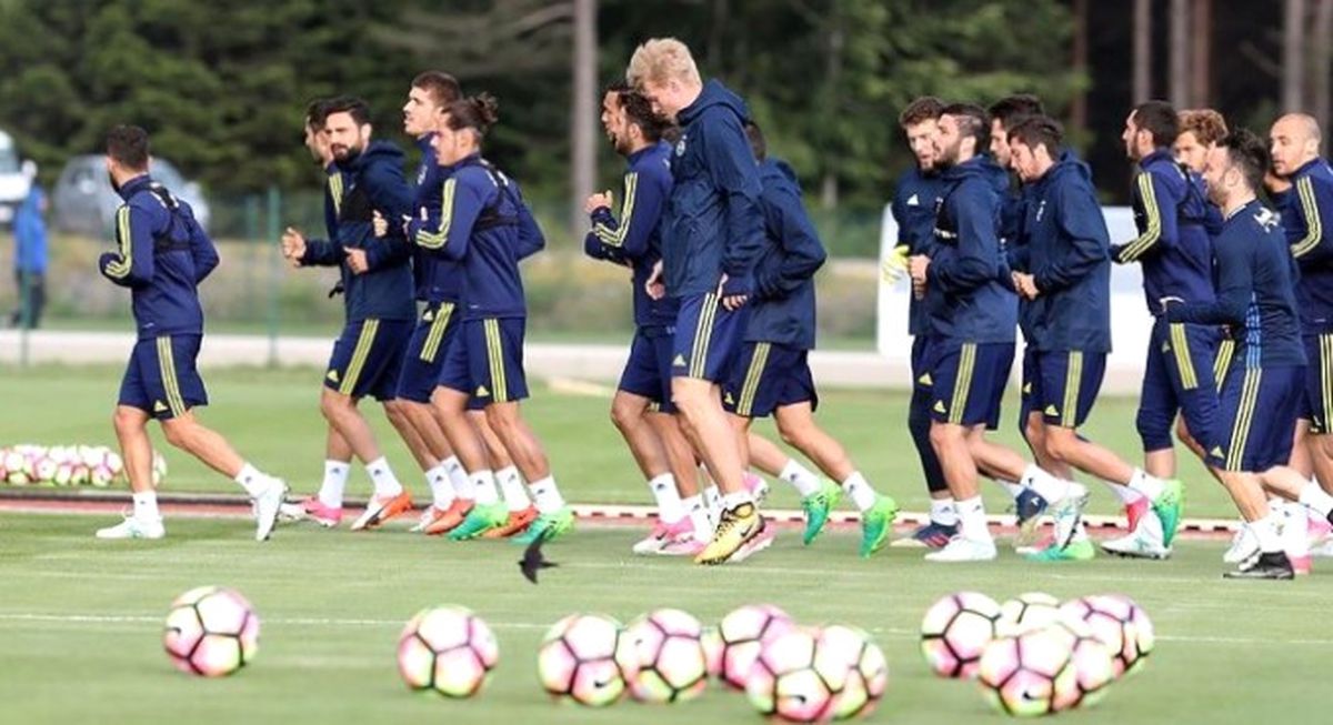 Fenerbahçe Lige İzmir\'de Başlıyor