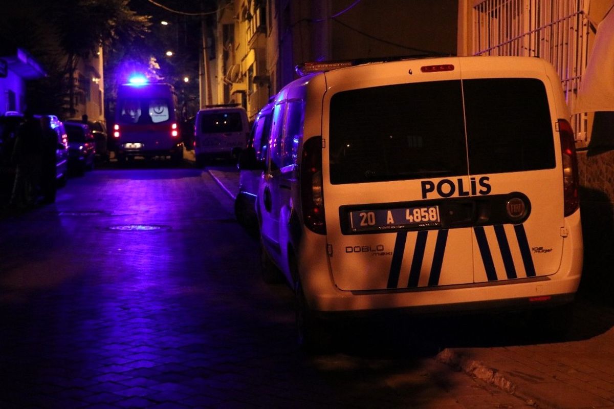 Gençlerin Tartışması Pompalı Tüfekle Son Buldu: 1 Ölü 1 Yaralı