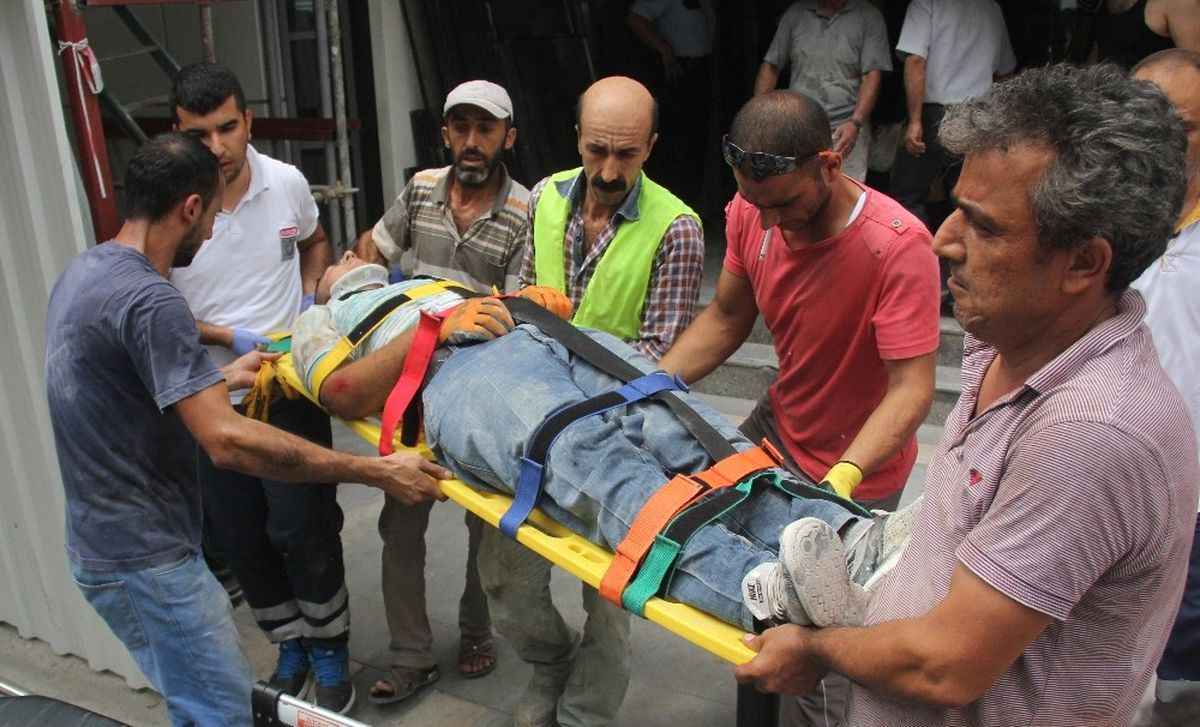 İskeleden Düşen İşçi Yaralandı