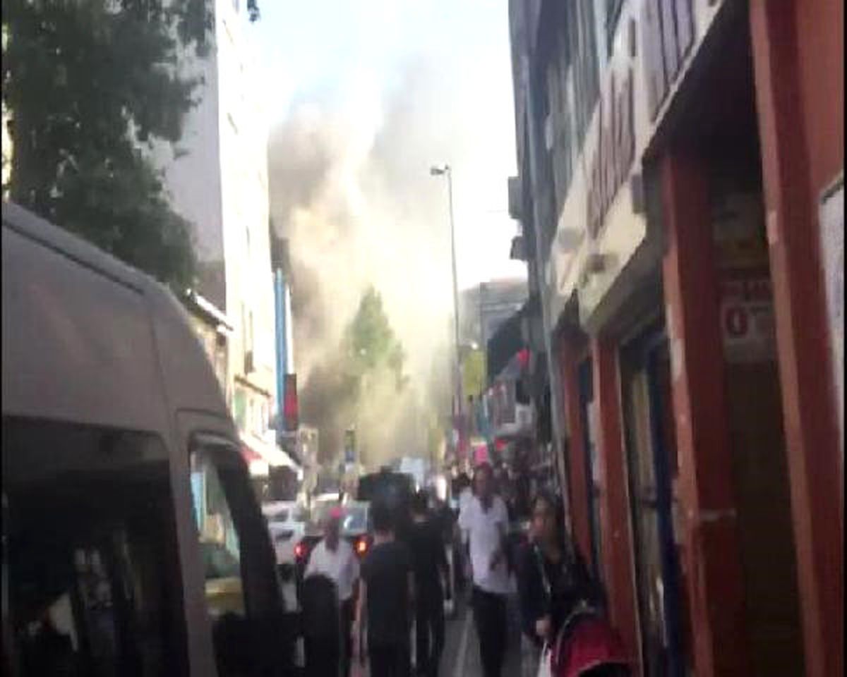 Kasımpaşa\'da Tarihi Hamamda Yangın (1)