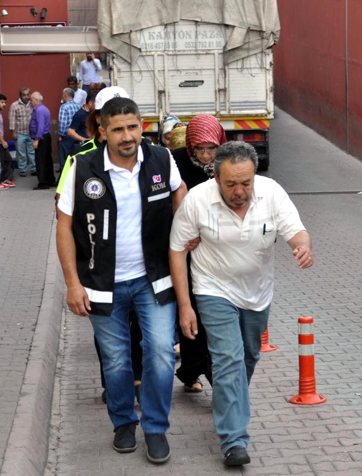 Kayseri\'de Fetö/pdy Üyeliğinden 4 Kişi Adliyeye Gönderildi