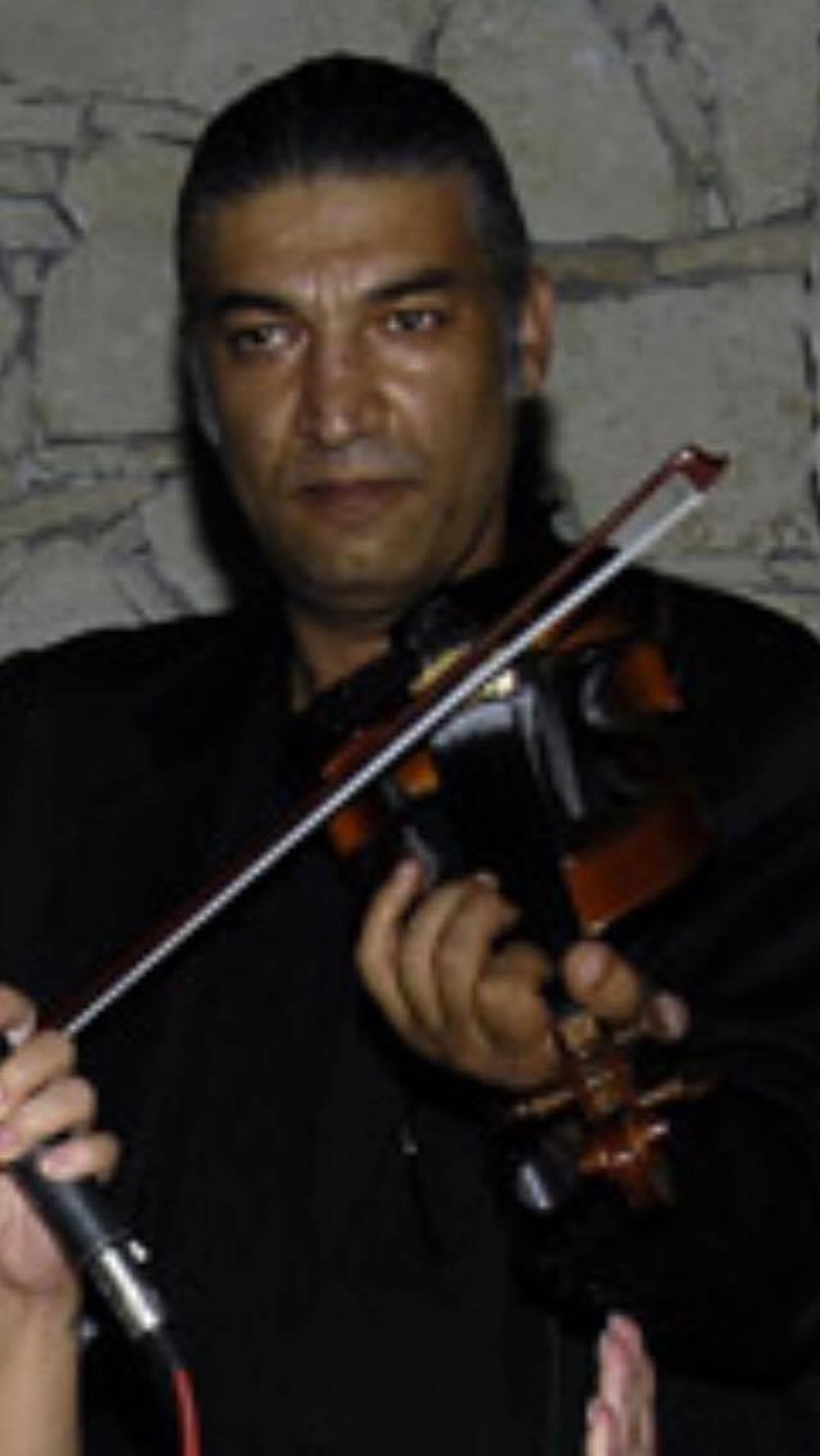 Keman Sanatçılarından Ahmet Şenyaylar Hayatını Kaybetti