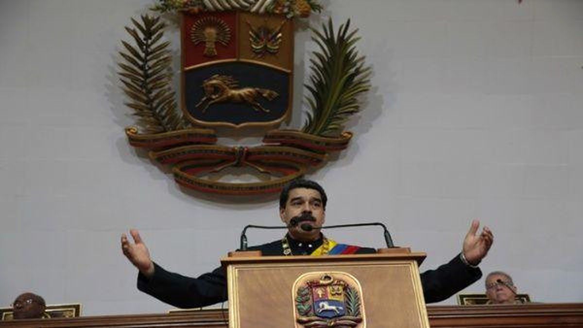 Maduro\'dan Kurucu Meclis\'e Tam Yetki