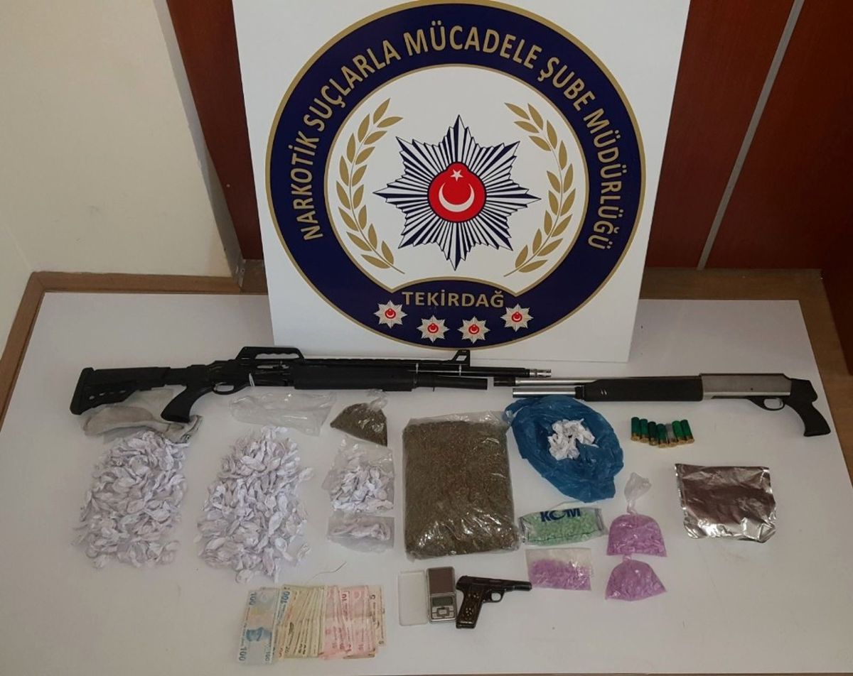Narkotik Polisinden Zehir Tacirlerine Darbe