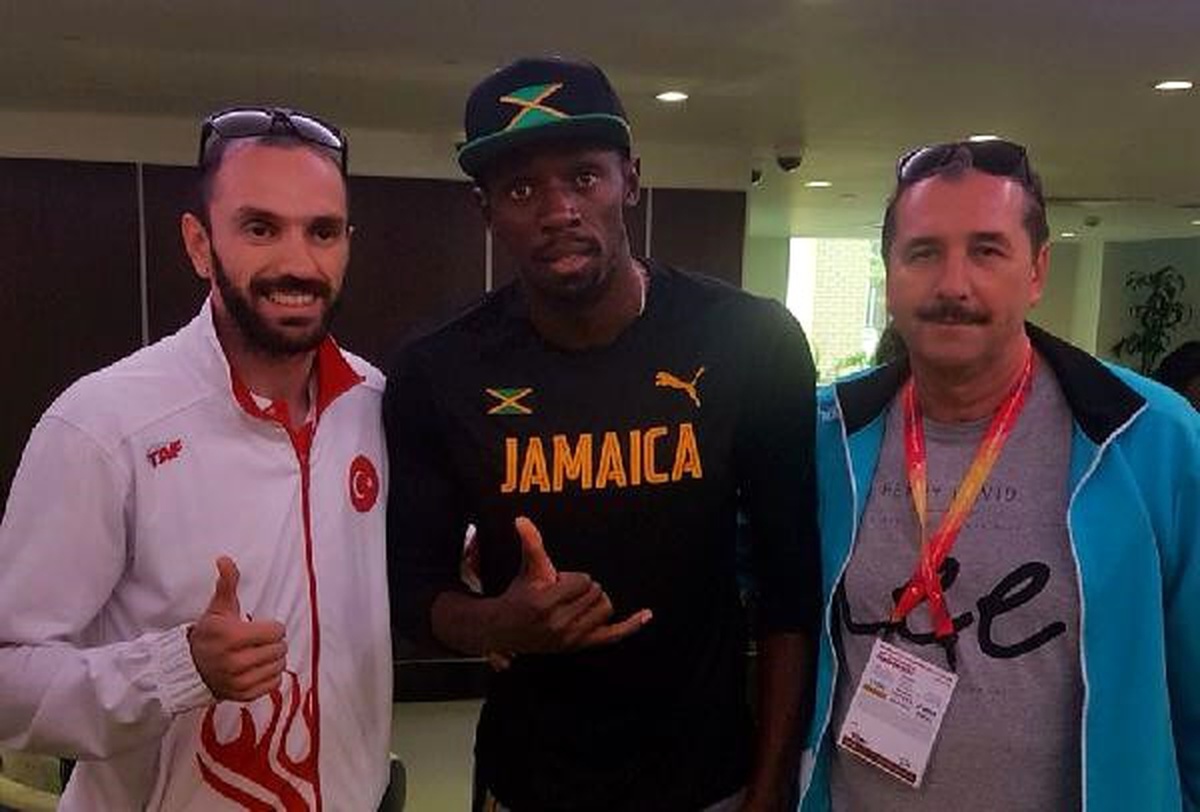 Ramil, Tahtına Oturduğu Bolt ile Bir Araya Geldi