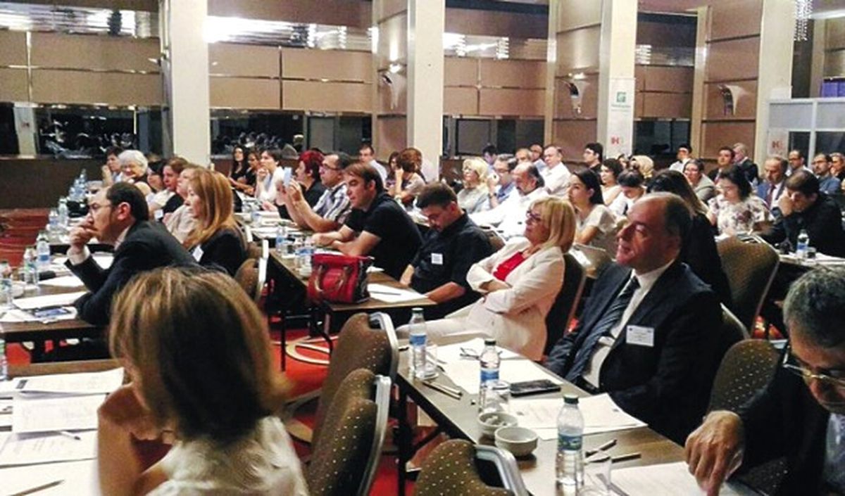Tepegözden Bakınca \'Smart School\' Gözüküyor Mu?