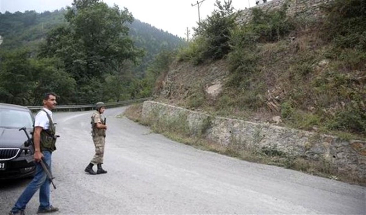 Trabzon\'da PKK\'lı Teröristlerle Çatışma Çıktı