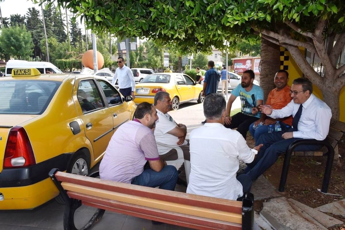 Vali Su\'dan Taksicilere Sürpriz Ziyaret