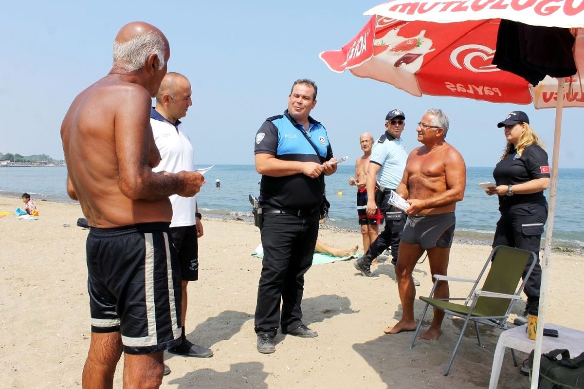 Vatandaş Yüzdü, Polis Bilgilendirdi