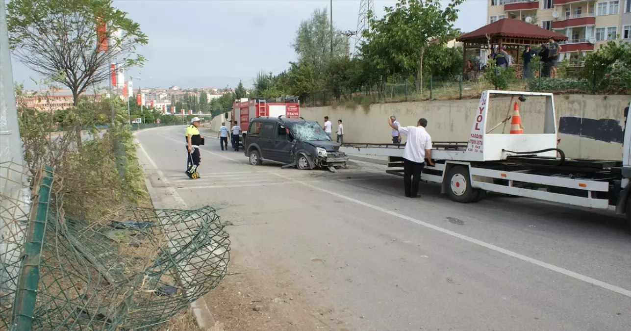 Vezirköprü\'de Trafik Kazası: 1 Yaralı