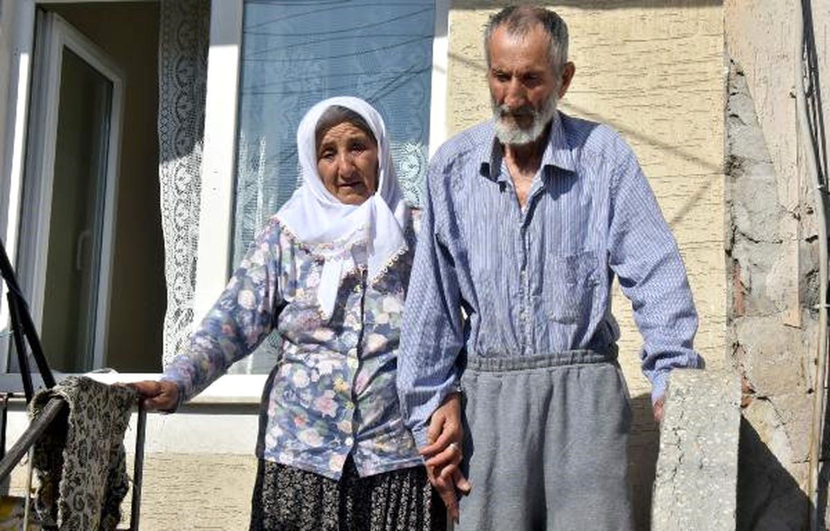 3 Ayda Bir Aldıkları Yaşlılık Maaşı ile Geçinmeye Çalışıyorlar