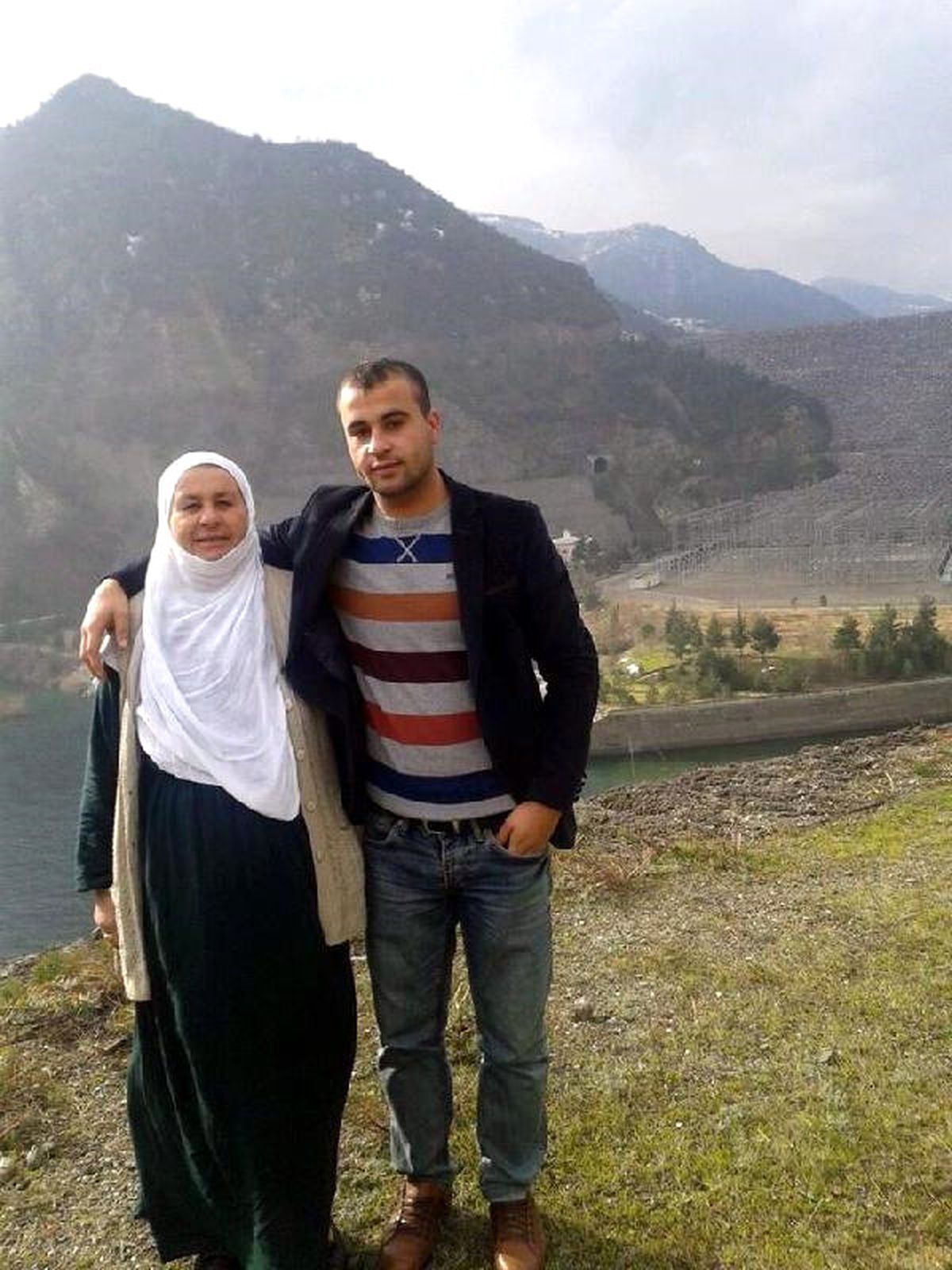 Annesi Ameliyatta Öldü, Doktor ve Özel Hastane Hakkında Suç Duyurusu Yaptı