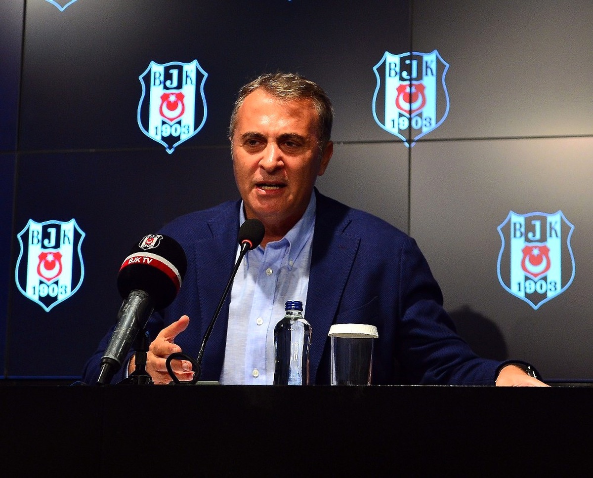 Beşiktaş Üzerinde Oynanan Oyunları Görmüyor Değiliz"