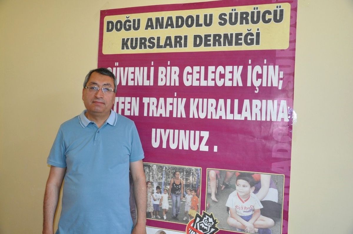 Doğu Anadolu Sürücü Kursları Başkanı Ceyhan, Sürücüler Uyardı