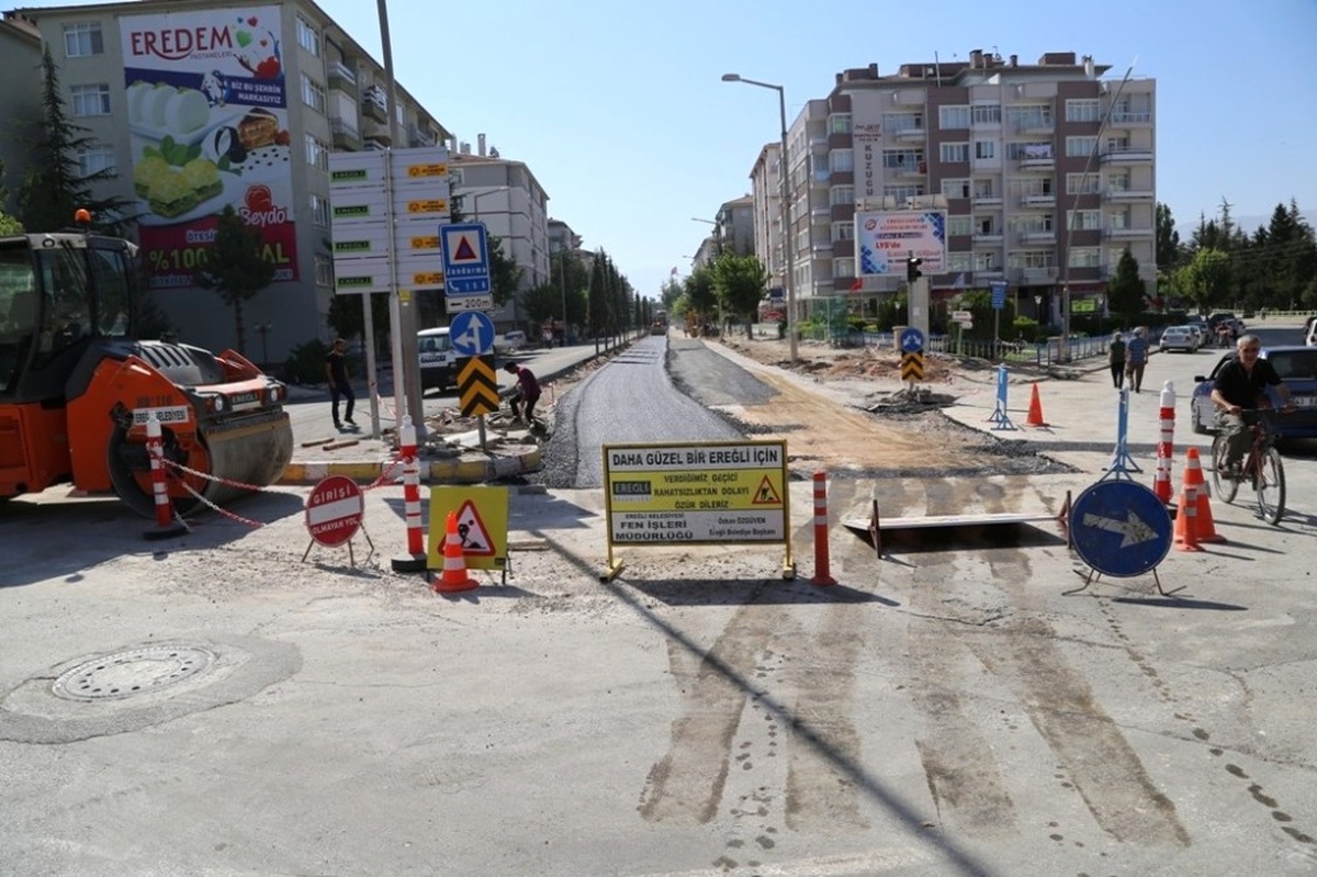 Ereğli\'de İstasyon Caddesi Yenileniyor
