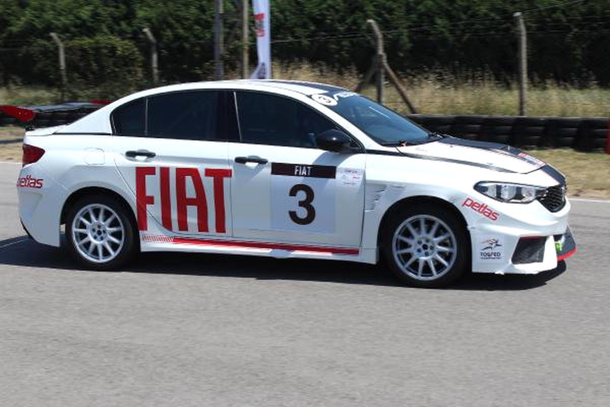 Genç Otomobil Sporcuları Körfez\'de Keşfediliyor