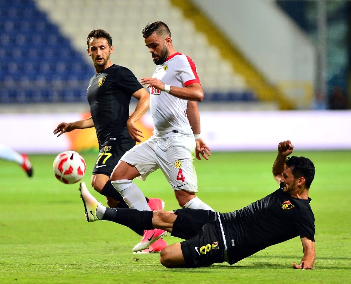 İstanbulspor - Eskişehirspor: 2-2