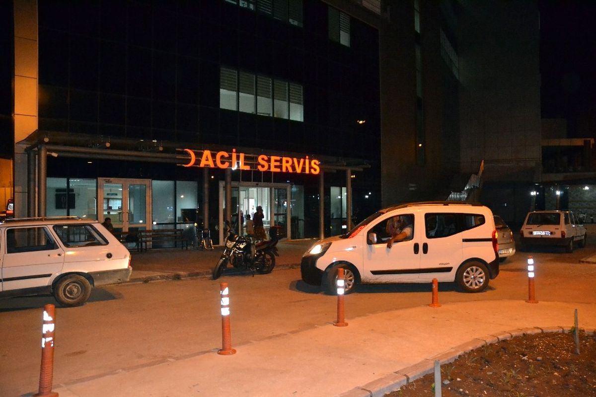Maganda Kurşunu Düğünü Kana Buladı: 2 Yaralı