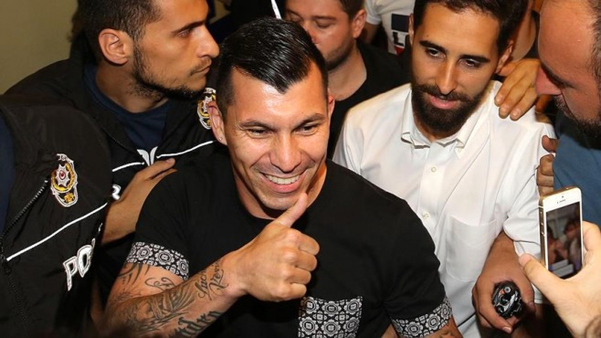 Beşiktaş, Medel\'i Bitirdi