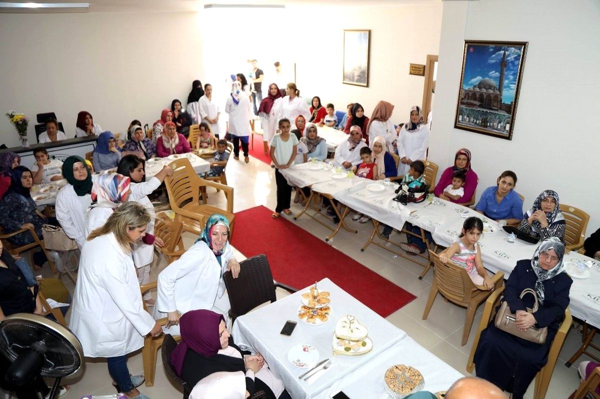 Meslek Edindirme Merkezleri Bayanların Buluşma Yeri Oldu