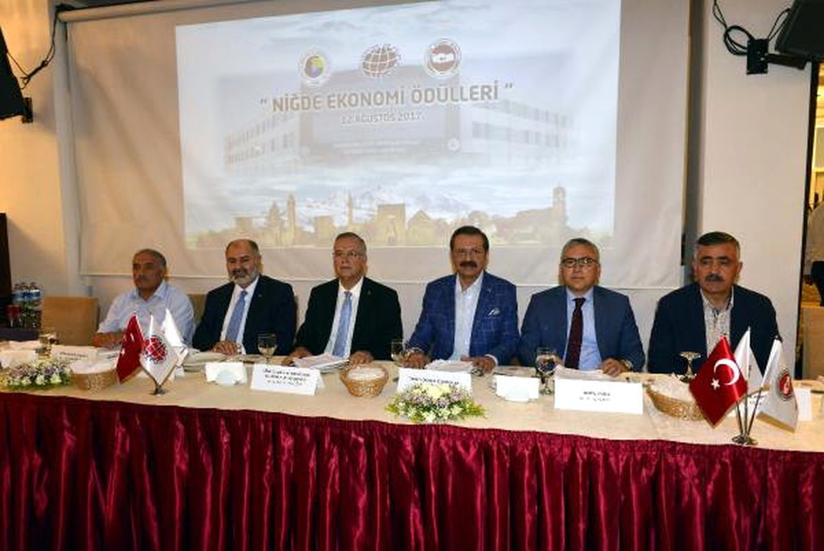 Niğde\'de \'Ekonomi Ödülleri\' Sahiplerini Buldu
