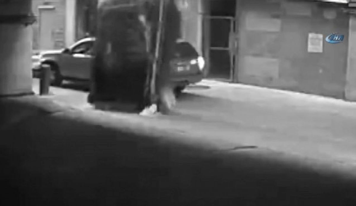 Otoparkın 3. Katından Zemine Düştü