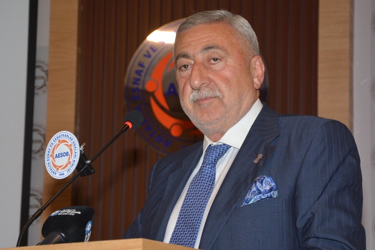 Palandöken: "Köyler Eski Şaşalı Günlerine Tekrar Kavuşmalı"