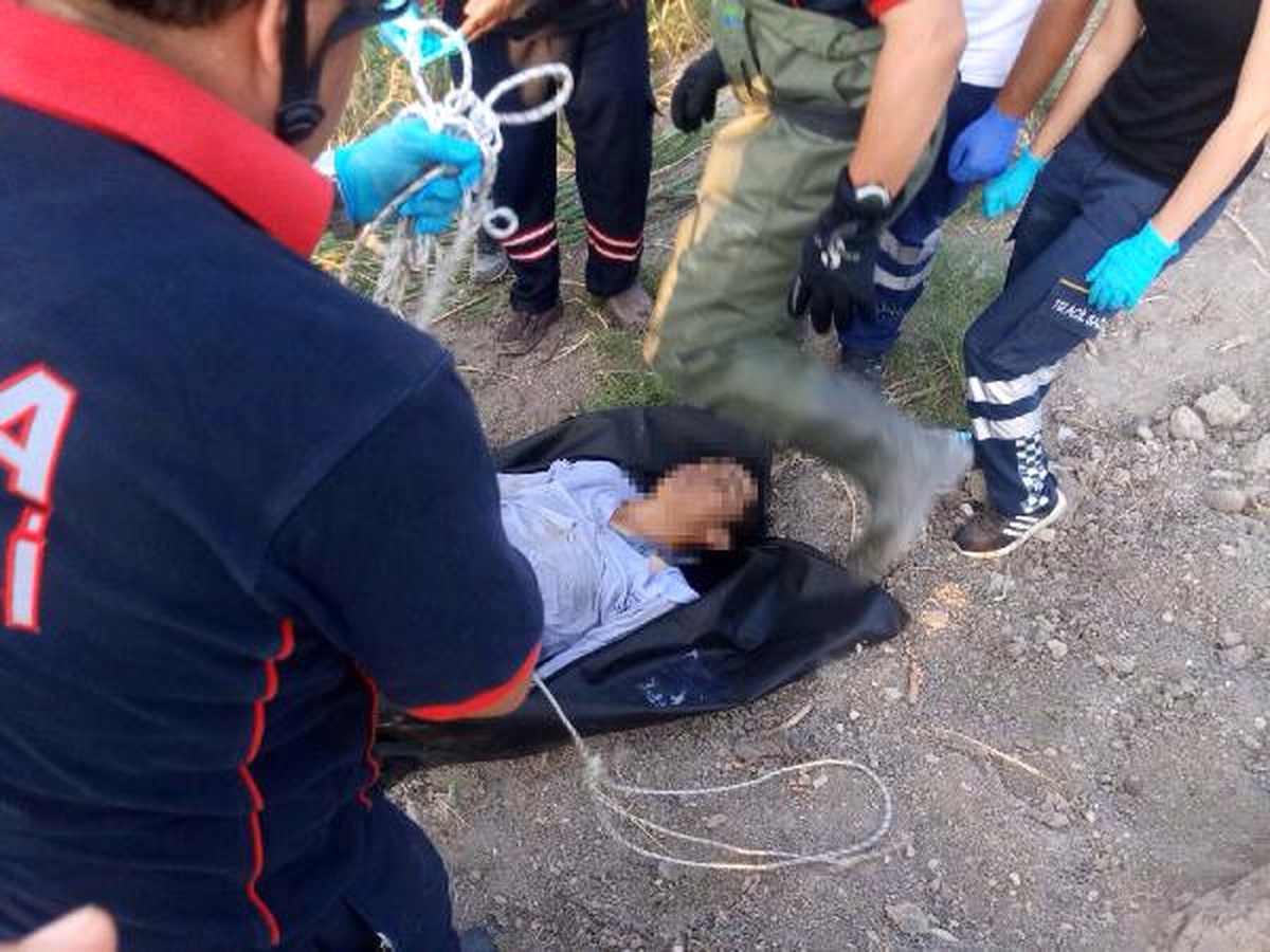 Serinlemek İçin Sulama Kanalına Giren 2 Afgan Kayboldu (2)