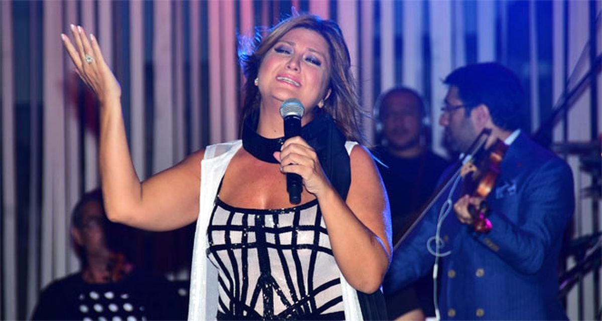 Sibel Can, Bodrum\'da Konser Verdi