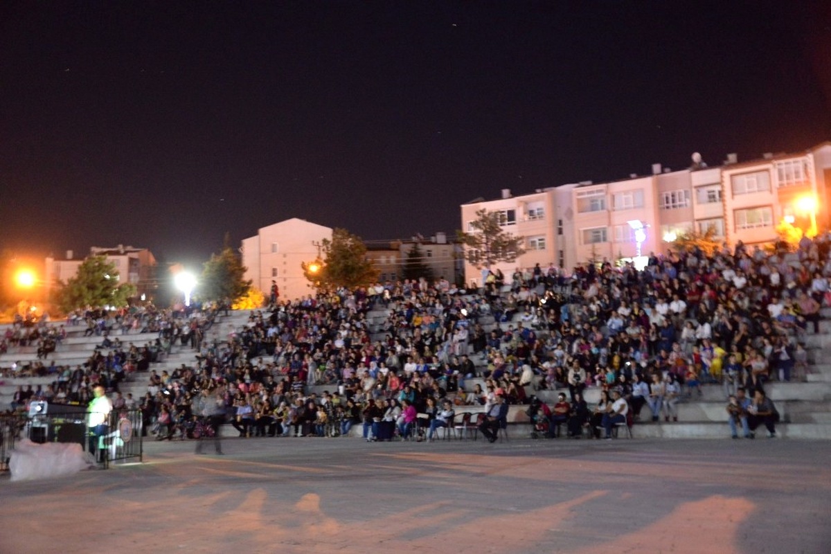 Sinema Festivali\'nde "Çalgı Çengi İkimiz" Filmi Güldürdü