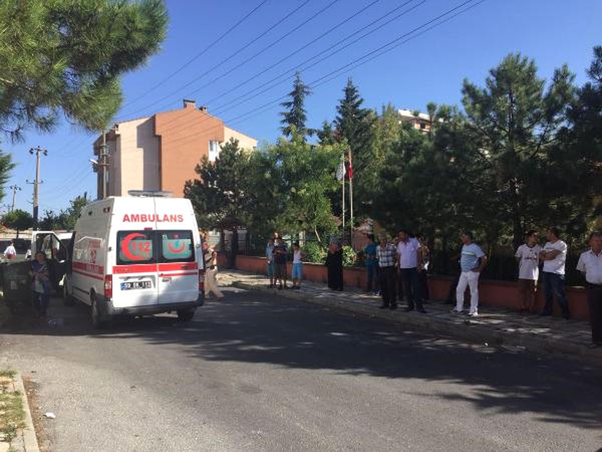 Tartıştığı Kişiyi Bacaklarından Vurdu