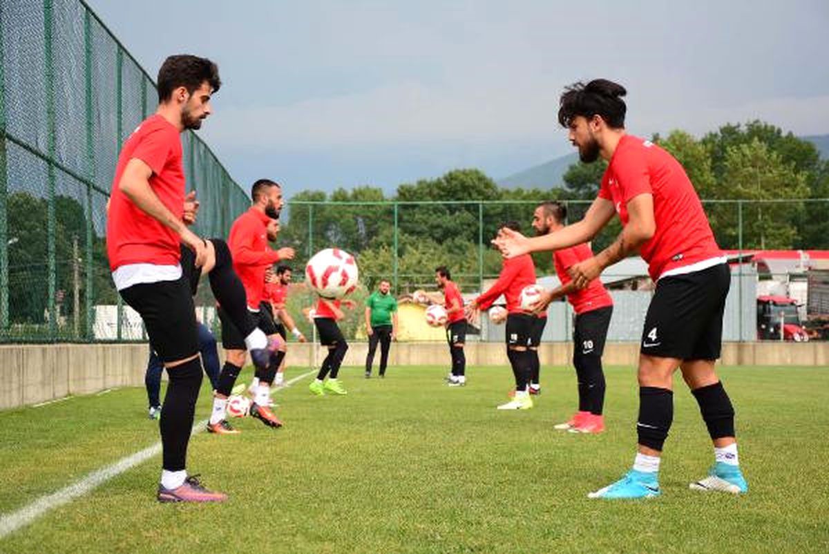 Utaş Uşakspor\'un Gözü Yüksekte